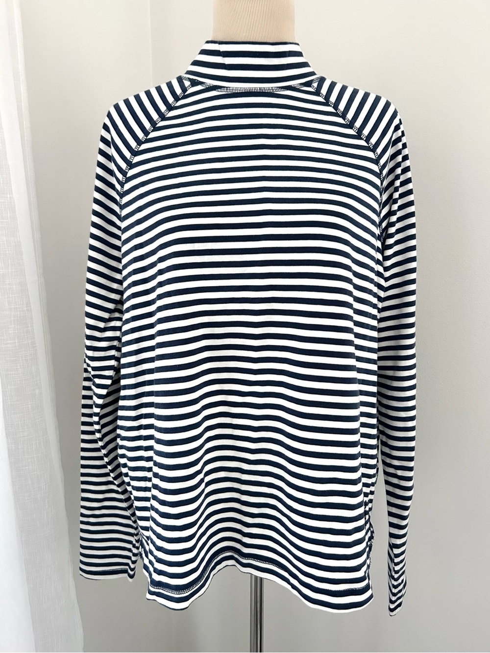☀️NEW Free People Movement Restoration Yarn Dye Navy & White Stripe Layer. Small - Picture 5 of 16